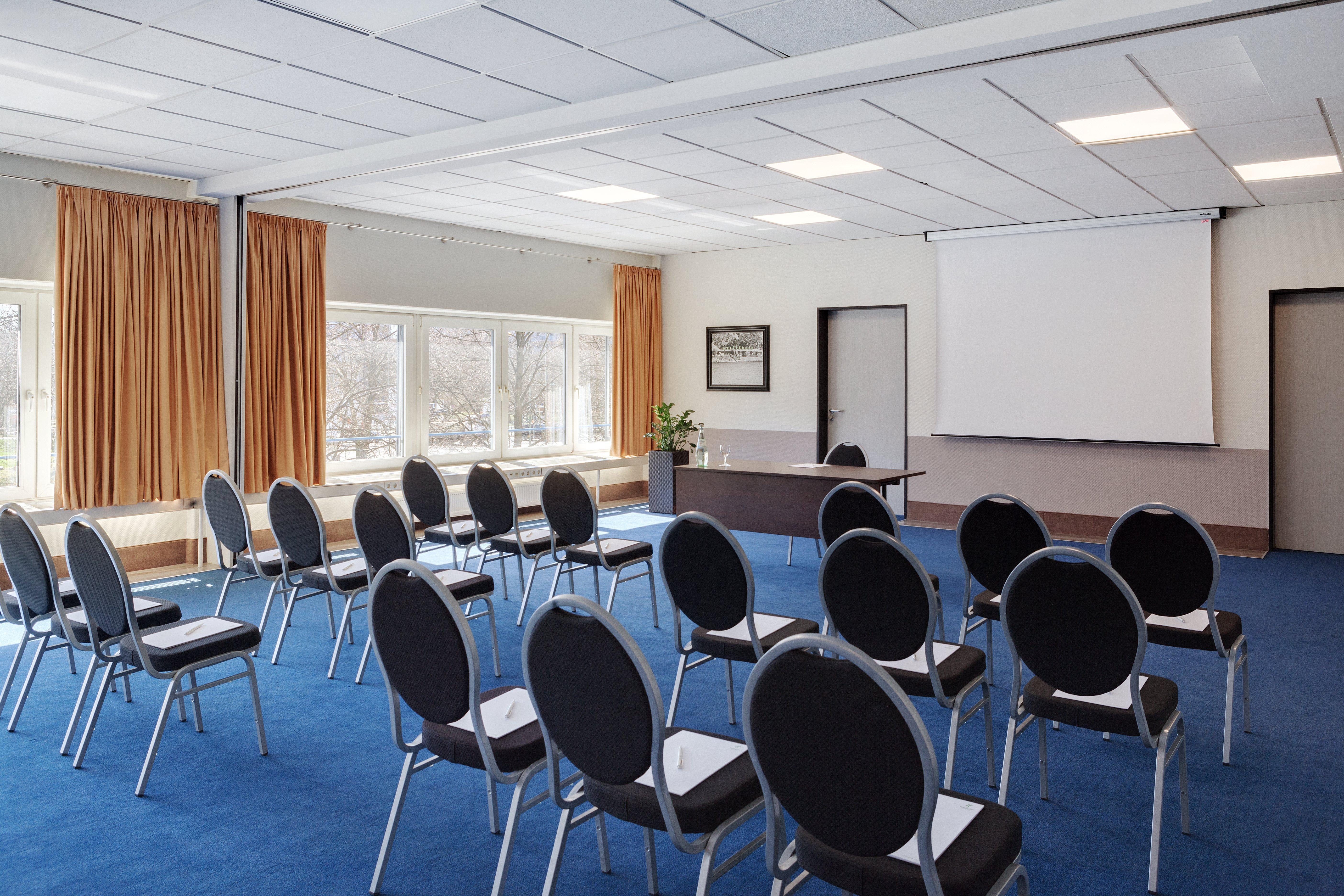 Hotel City-east Landsberger Allee, An Ihg 4*