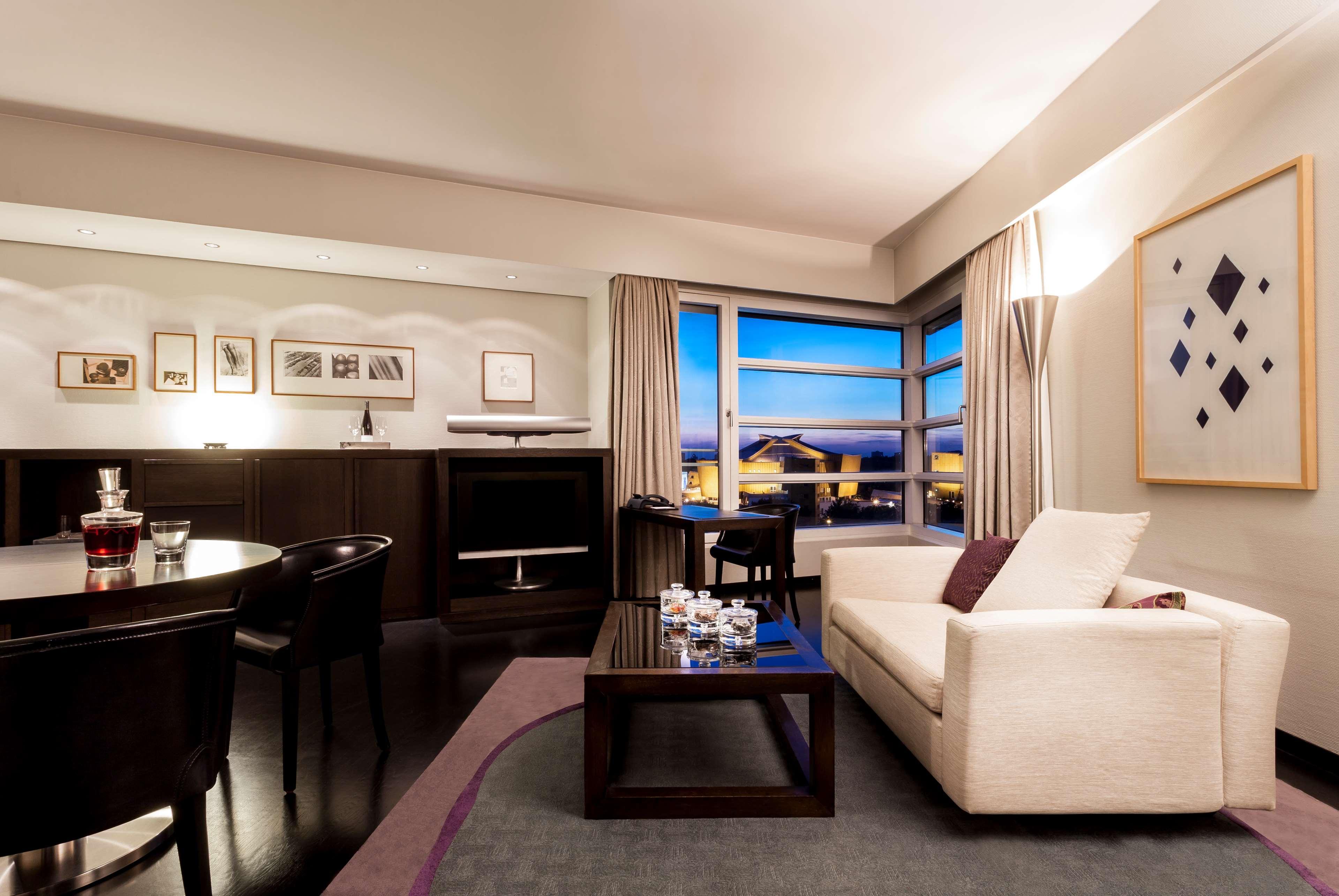 Grand Hyatt Hotel