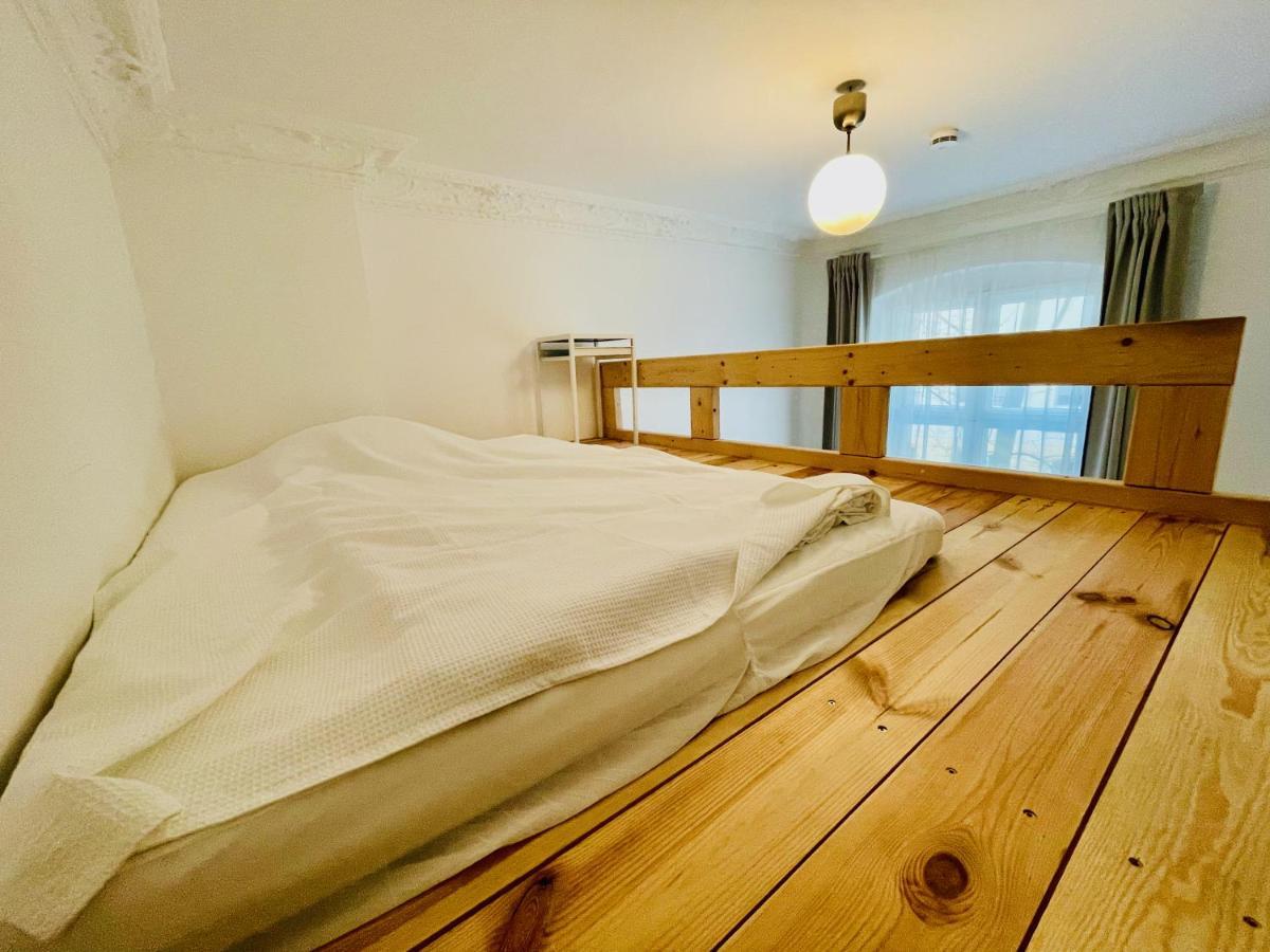 Stylish Design Very Close To Kurfurstendamm At Savignyplatz Apartamento