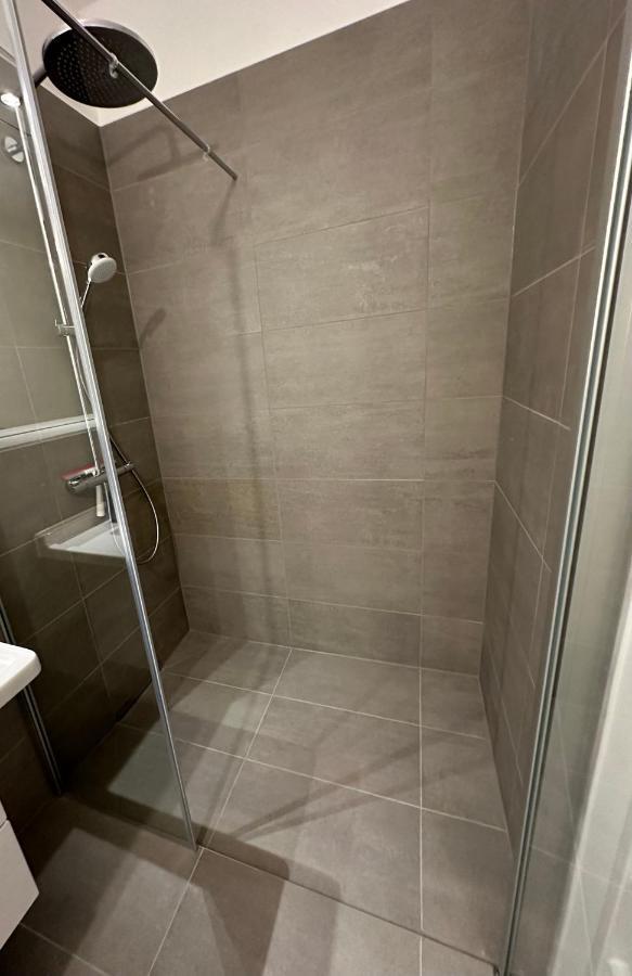 Apartment Am Wasser Nahe Ber Mit Whirlpool & Kamin