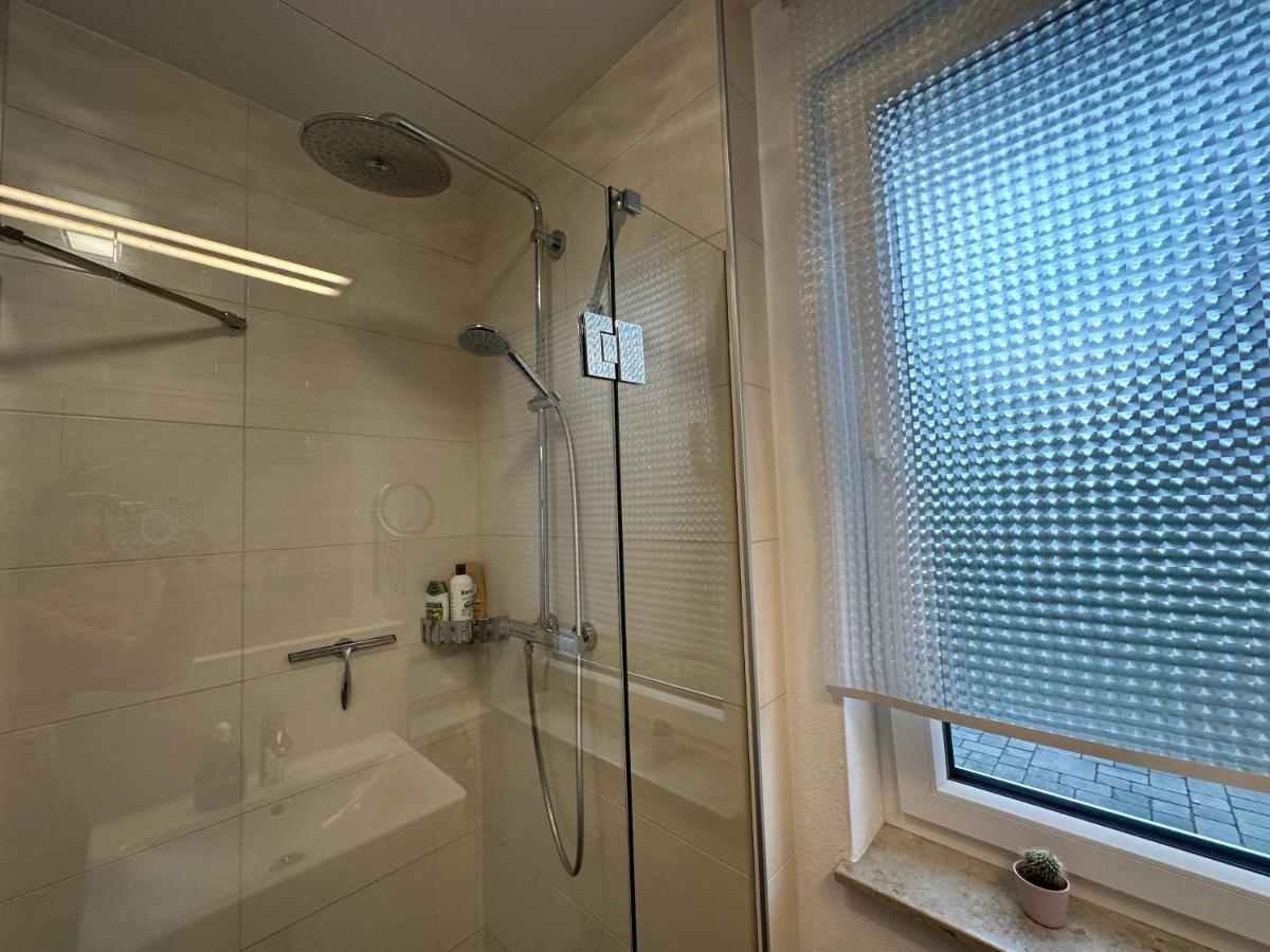 Apartment Traumhafte Haushaelfte Mit Kamin, Garten & Whirlpool