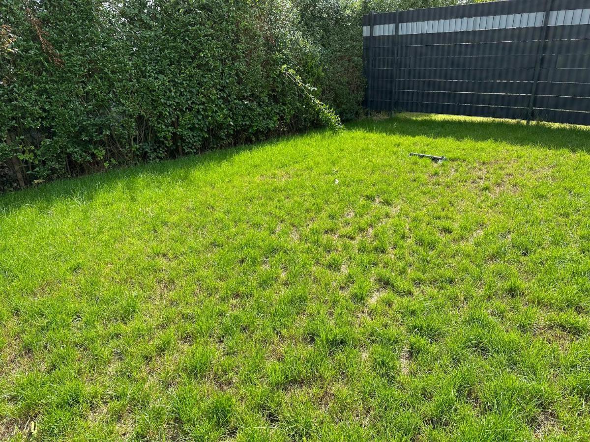 Traumhafte Haushaelfte Mit Kamin, Garten & Whirlpool *
