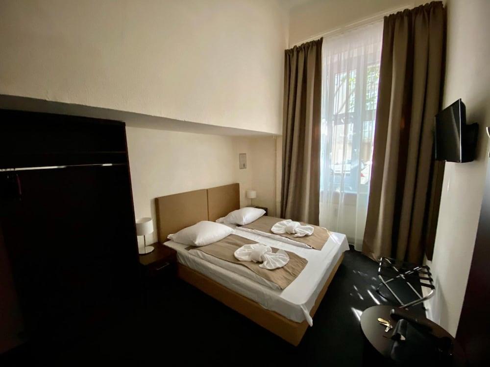 Bellevue Am Kurfuerstendamm Hotel 3*