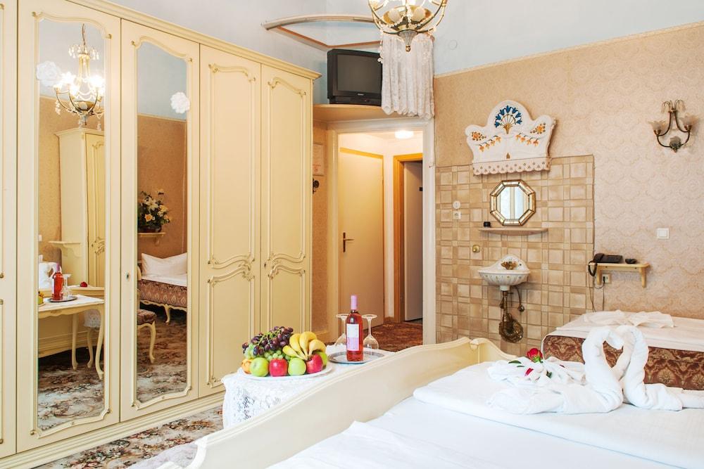 Hotel Bellevue Am Kurfuerstendamm 3*