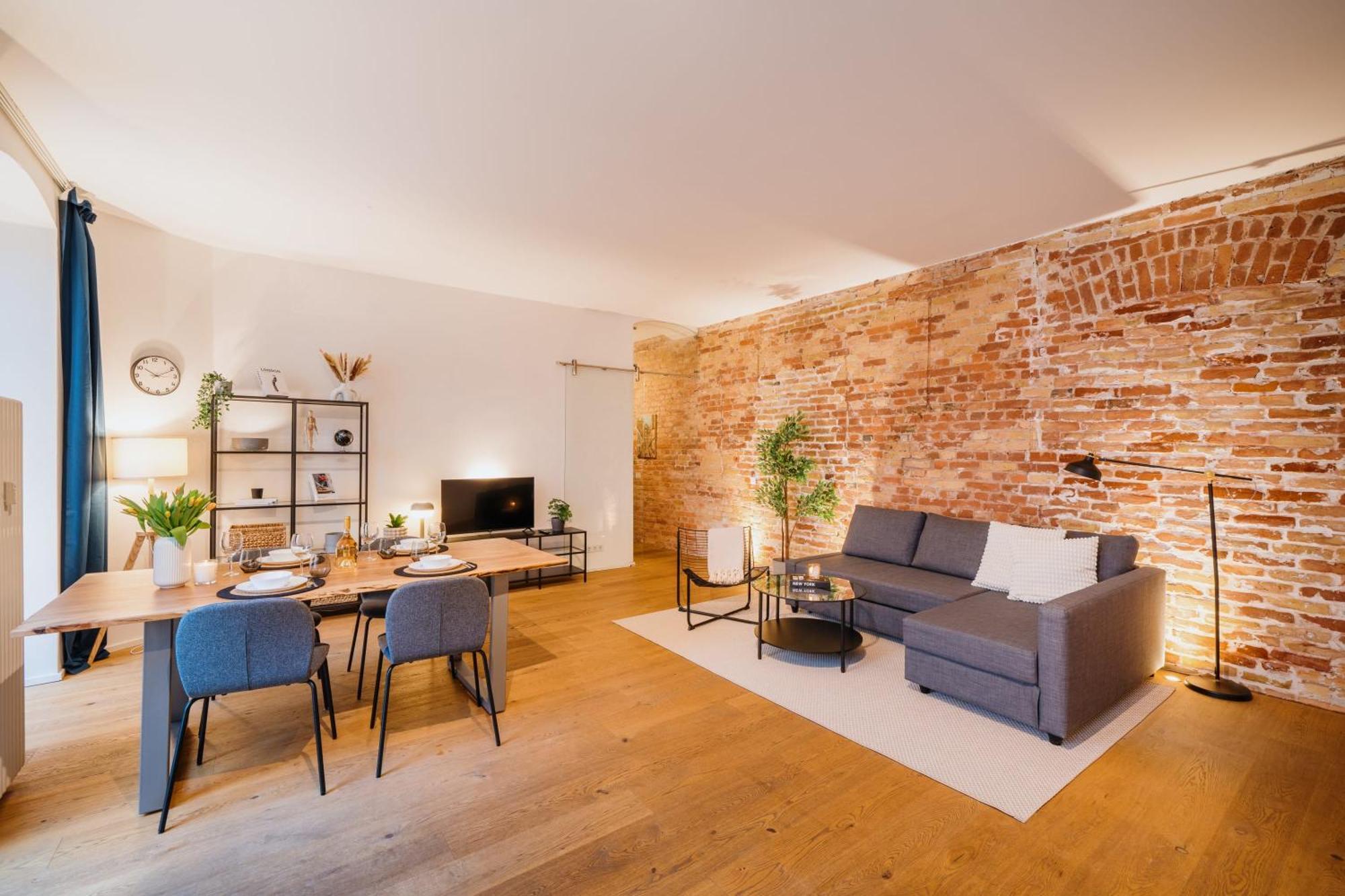 Homely - Super Modern, Center, Rosenthalerplatz Berlim