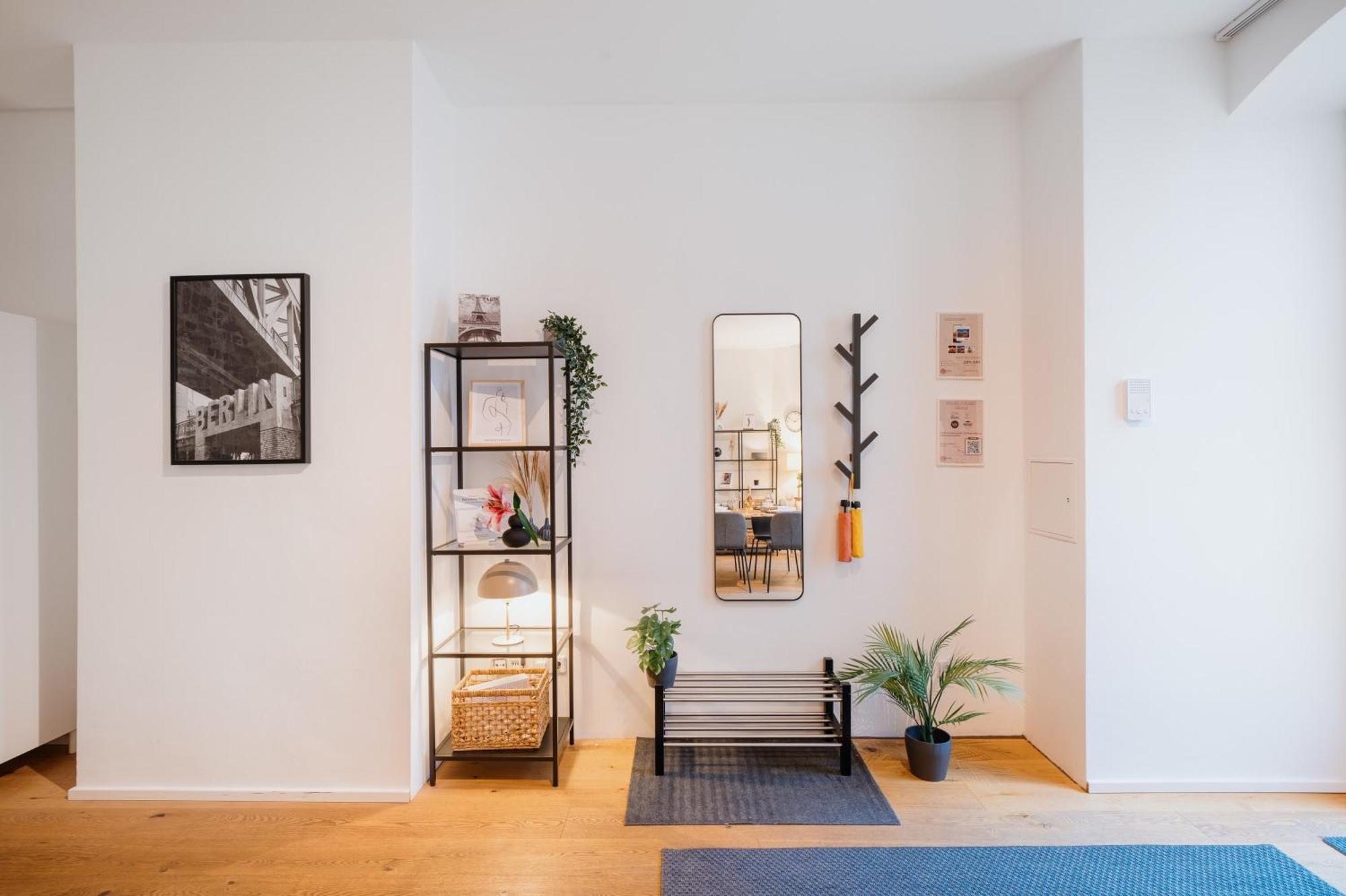 Homely - Super Modern, Center, Rosenthalerplatz Apartamento
