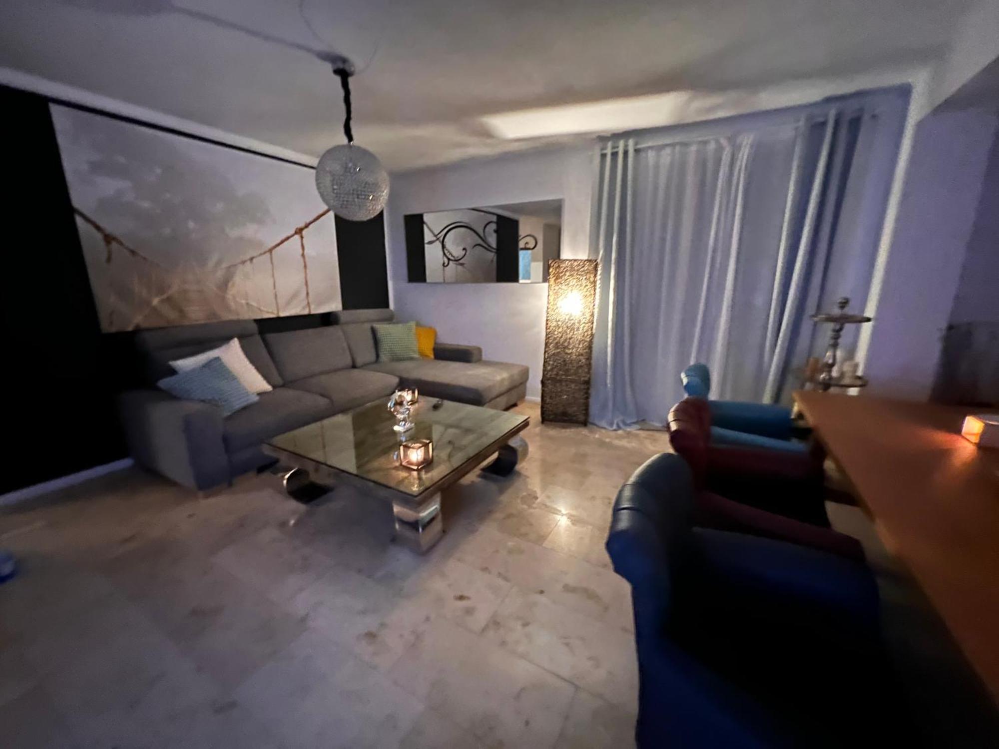 Apartment Ein Charmanter Zweifamilienhaus *
