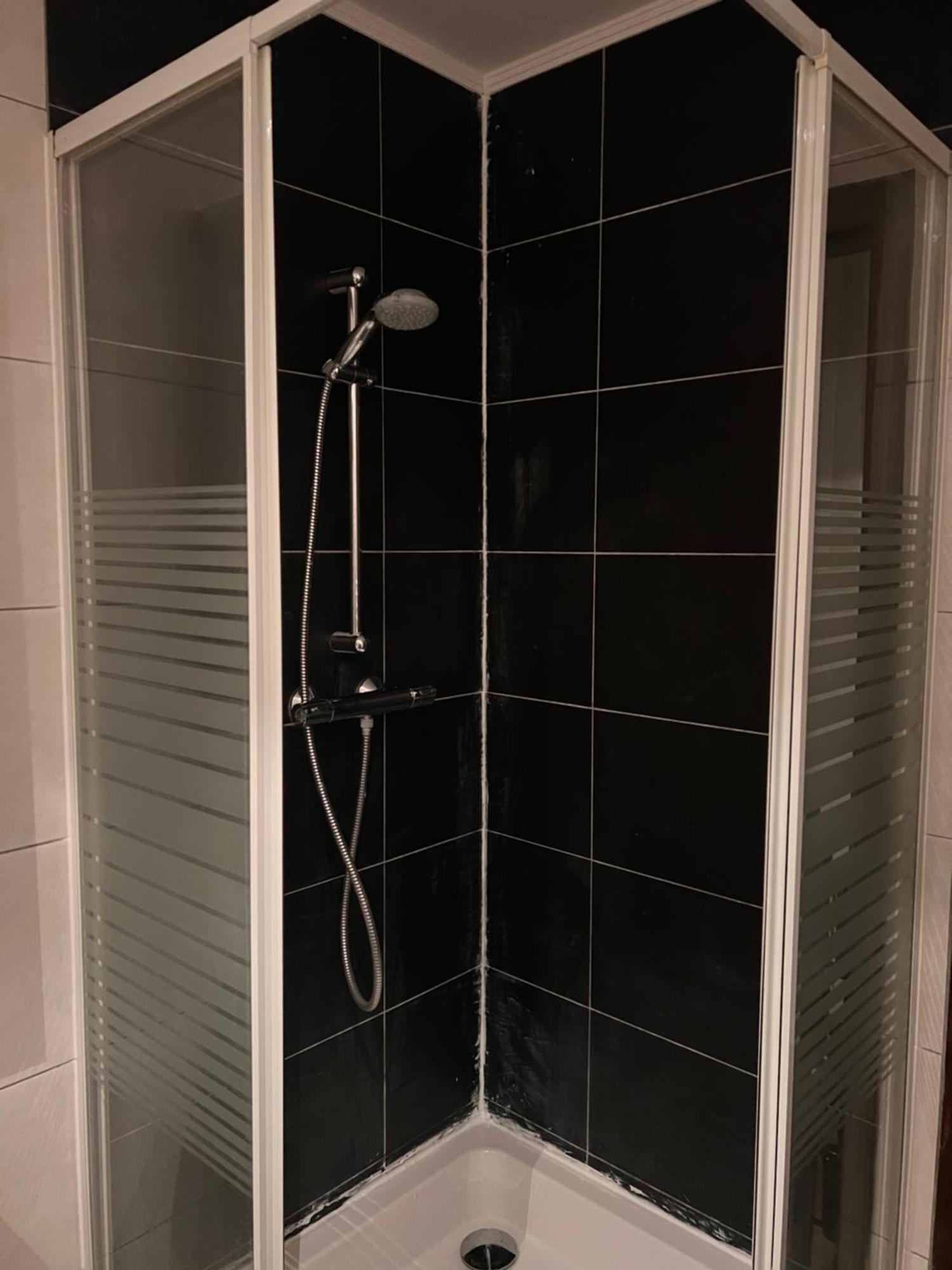 Ein Charmanter Zweifamilienhaus Apartment Berlin
