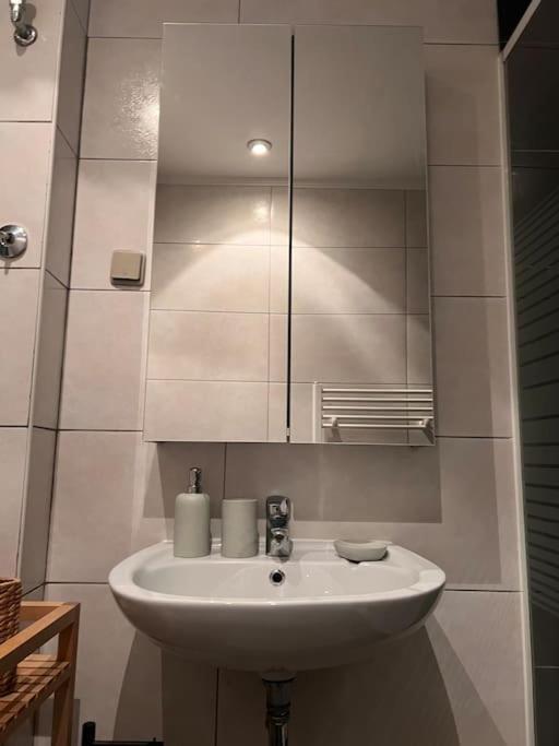 Apartment Ein Charmanter Zweifamilienhaus *