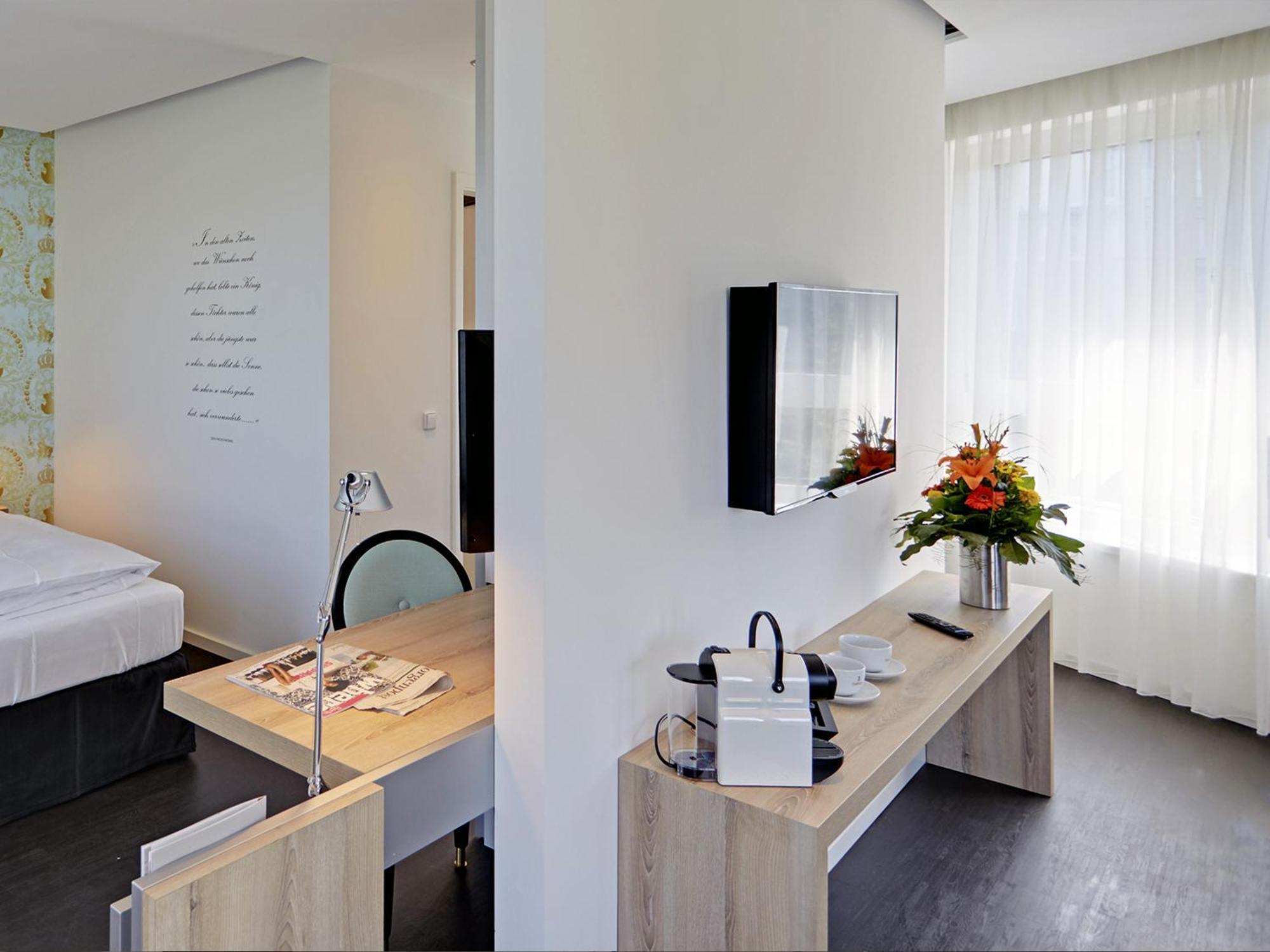 Grimm's Potsdamer Platz Hotel