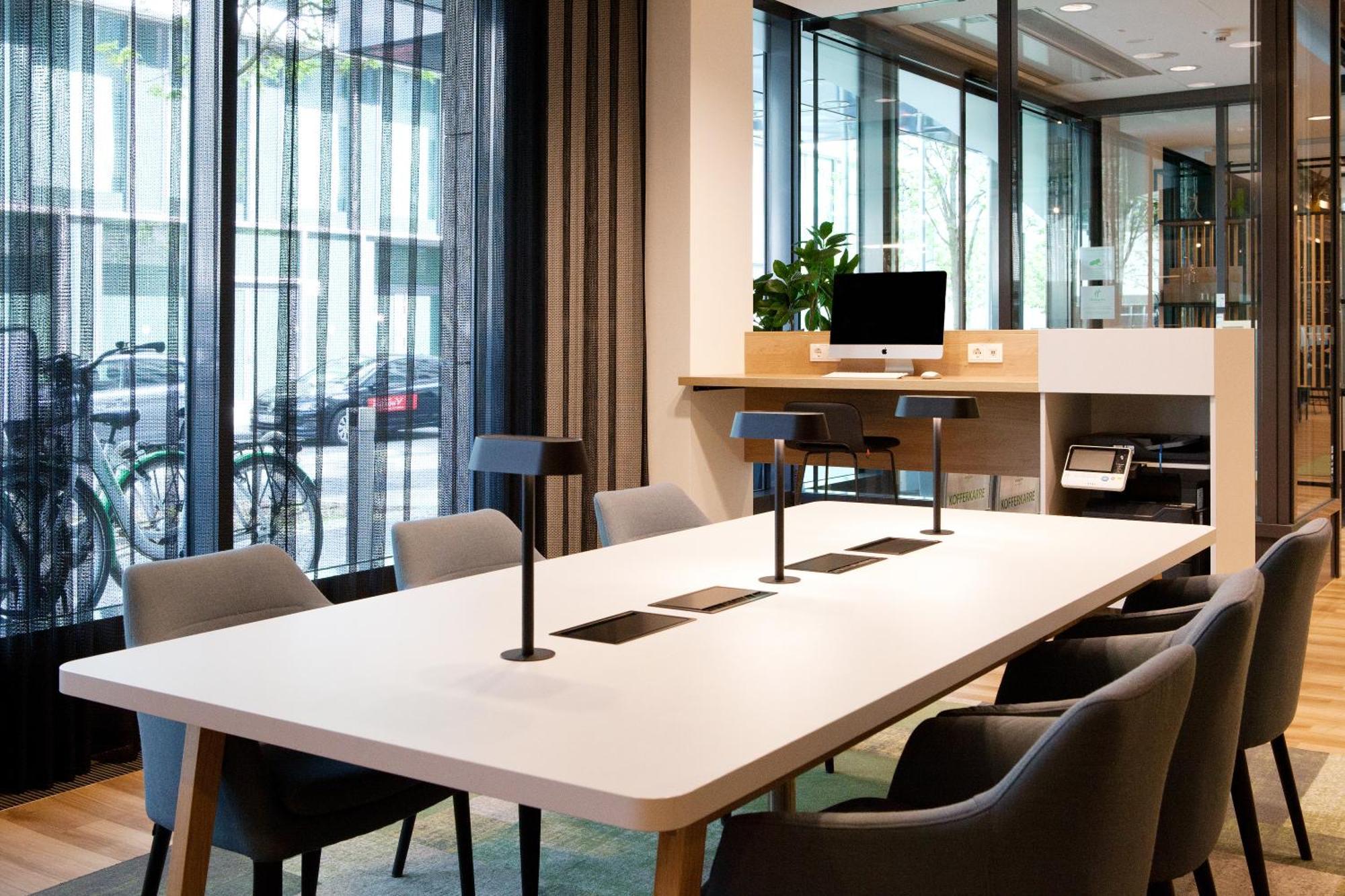 East Side By Ihg 4*