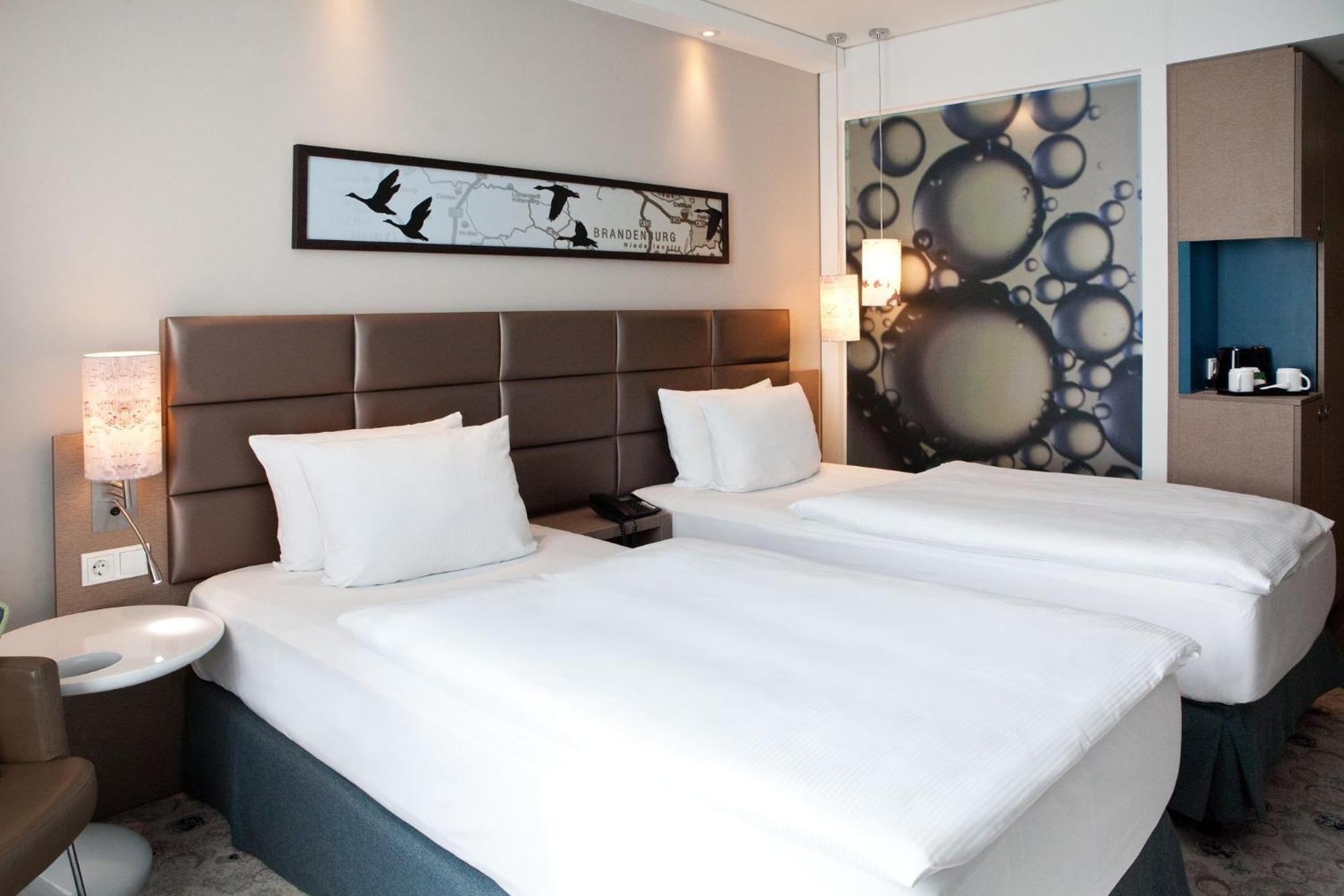 Hotel East Side By Ihg 4*