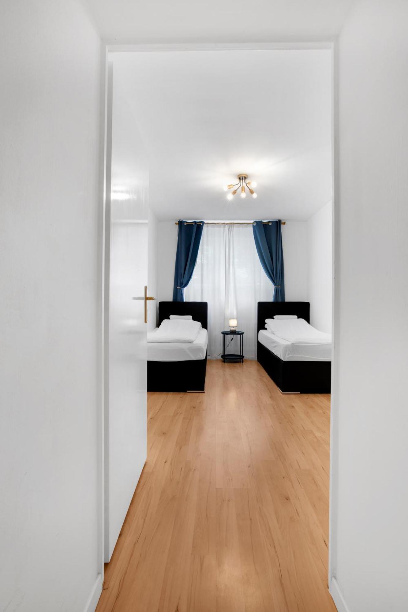 3 Bedroom In Kreuzberg Apartment