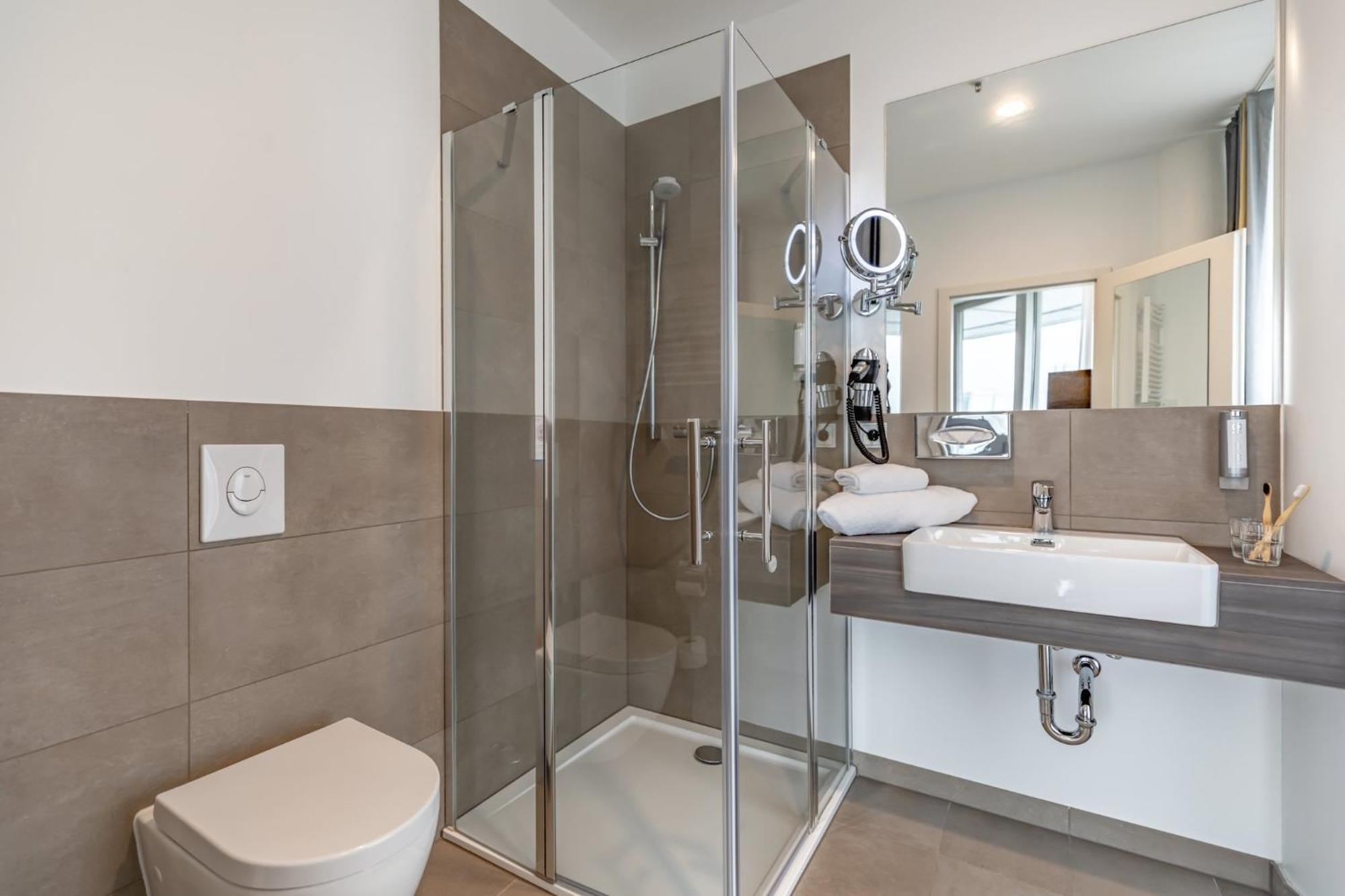Garner - Spandau By Ihg Hotel 4*