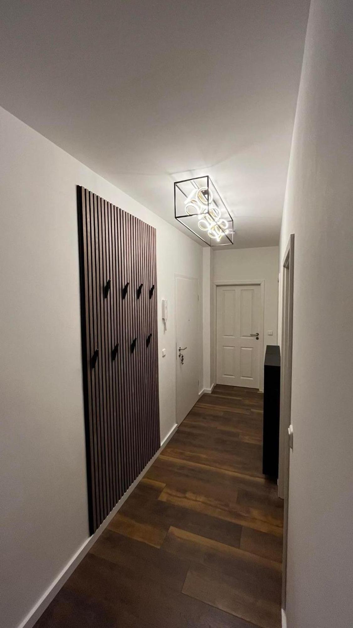 Apartment Spacious 2-bedroom Near Center *