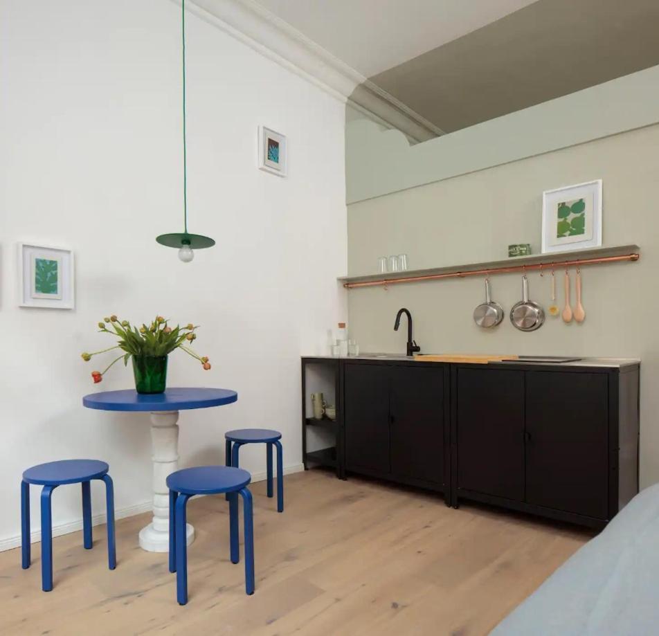 & Residencies * Berlim