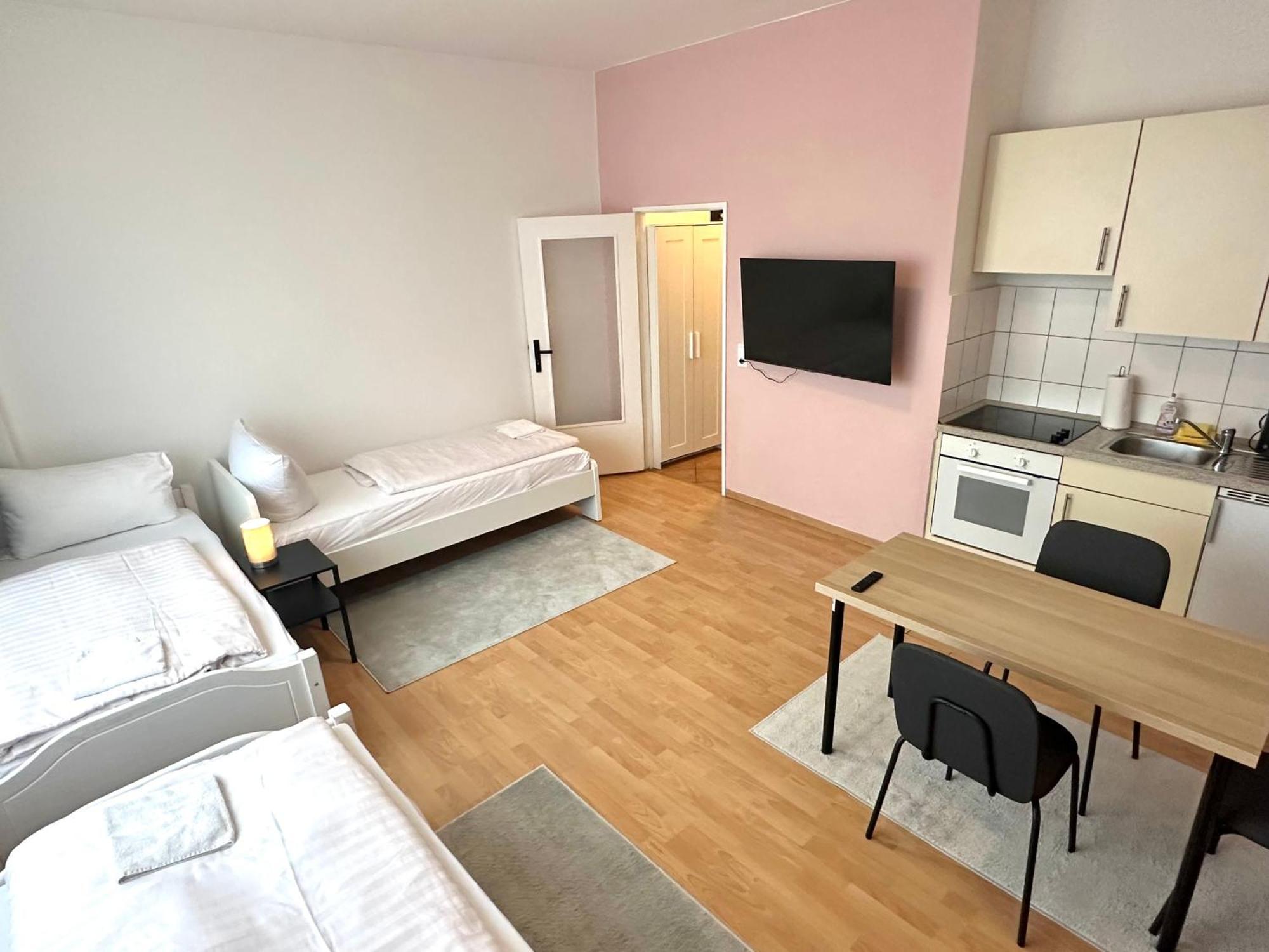 Hevals Budget & Beyond Aparthotel Berlin