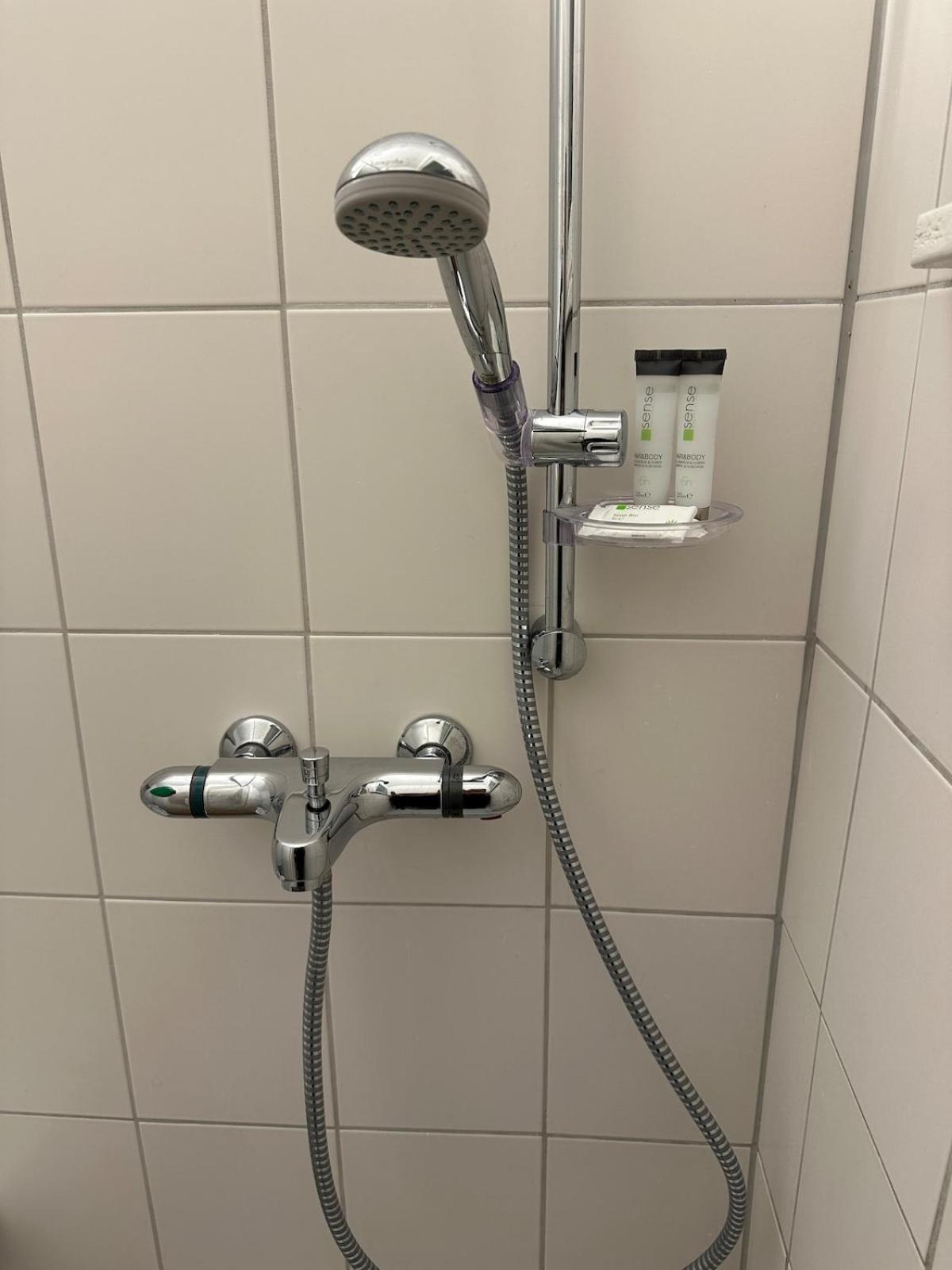 Studio Apt Messe & Ku'Damm Naehe Mit Parkplatz Apartamento Berlim