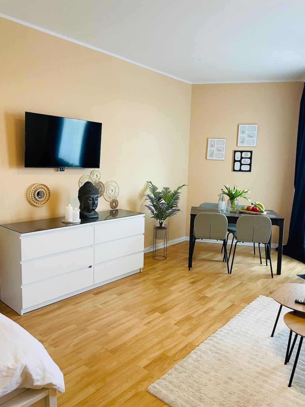 Studio Apt Messe & Ku'Damm Naehe Mit Parkplatz