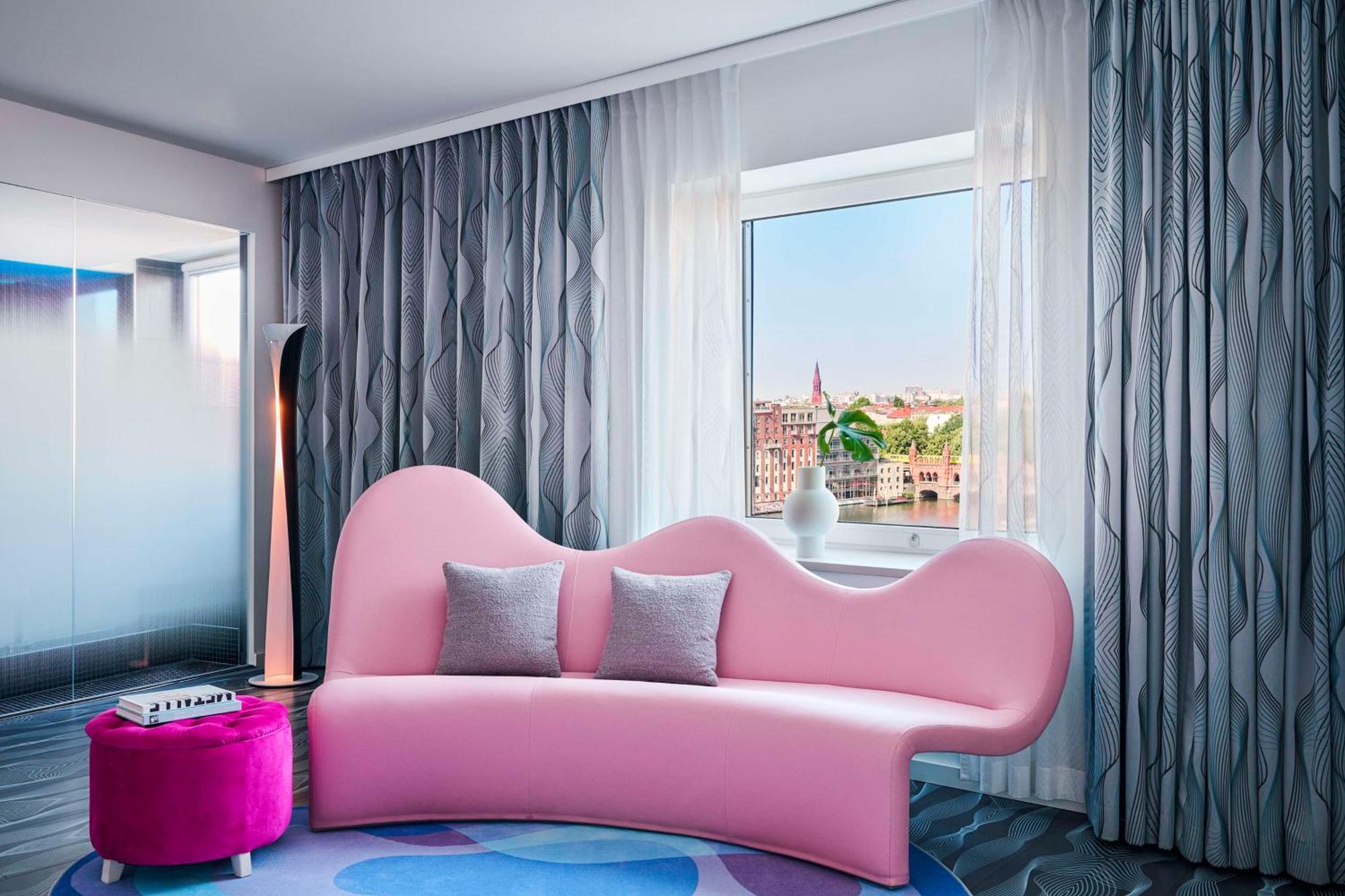 Hotel Nhow