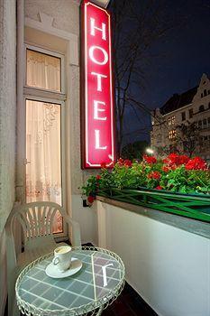Guest house Hotel-pension Am Savignyplatz 2*
