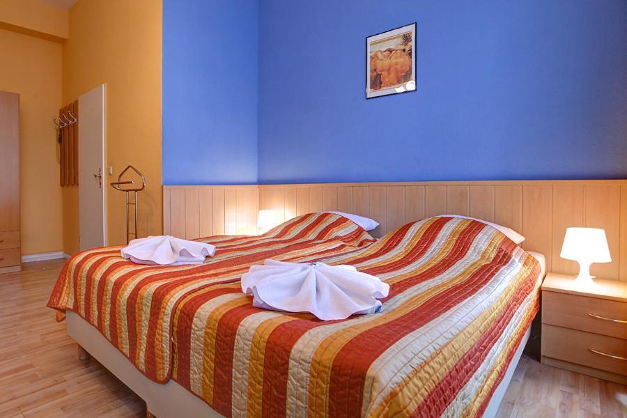 Hotel-pension Am Savignyplatz 2*