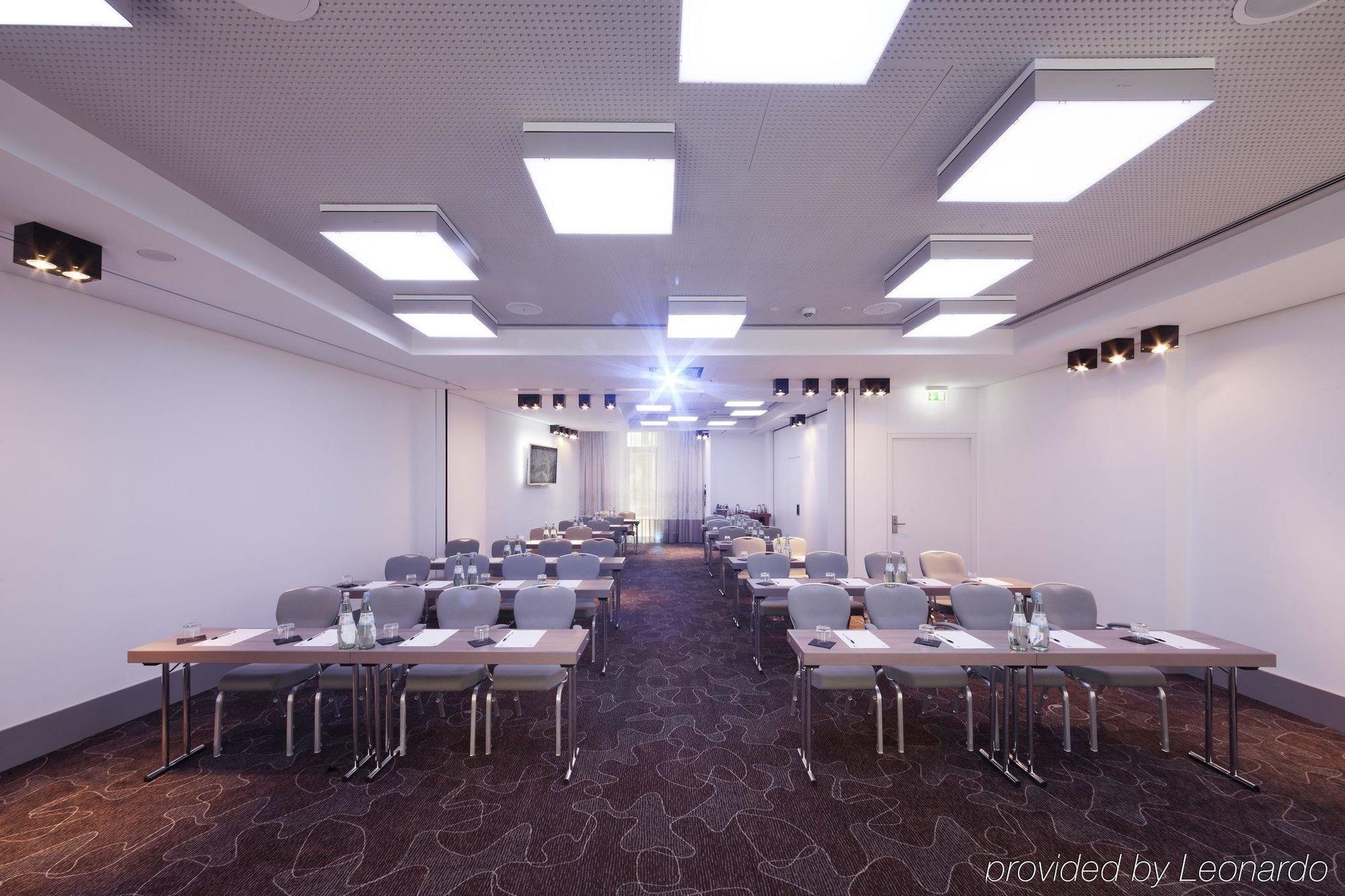 Berlin-alexanderplatz, An Ihg Hotel