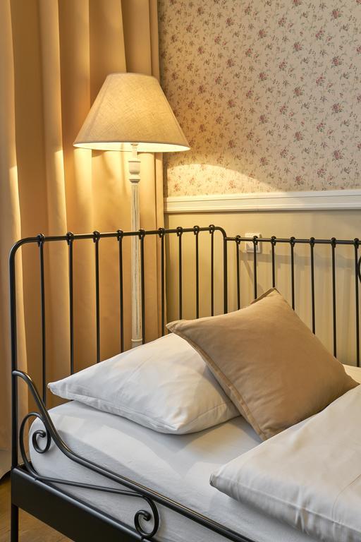 38 Hotel 3*