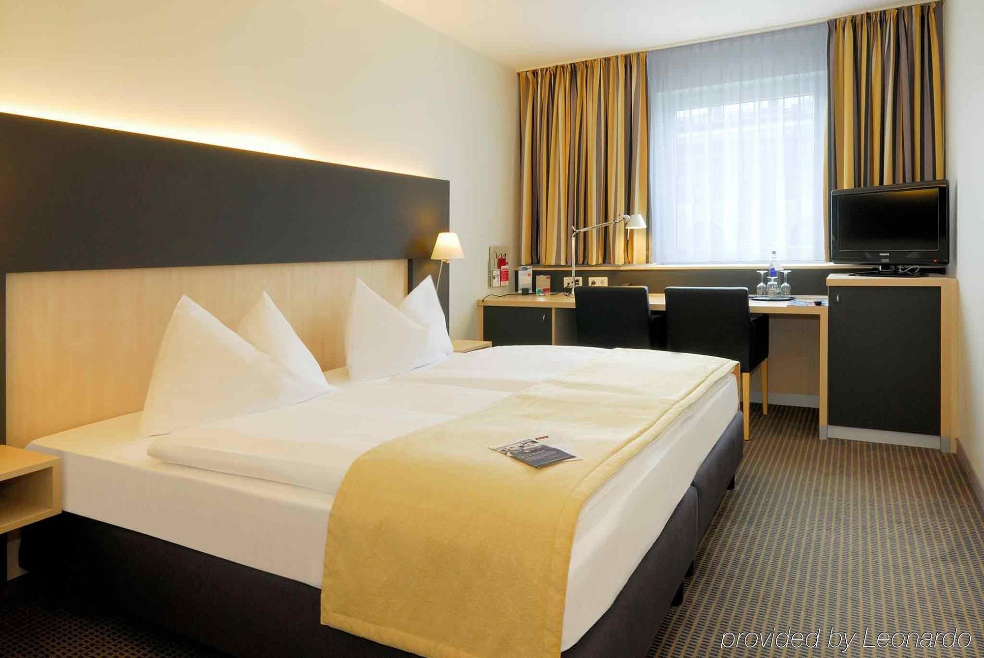 Mercure City Hotel 4*