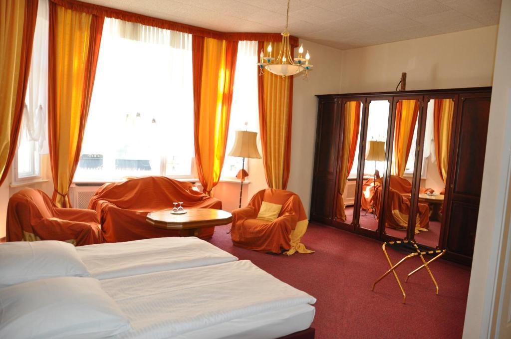 Hotel Savoy Near Kurfuerstendamm Berlin
