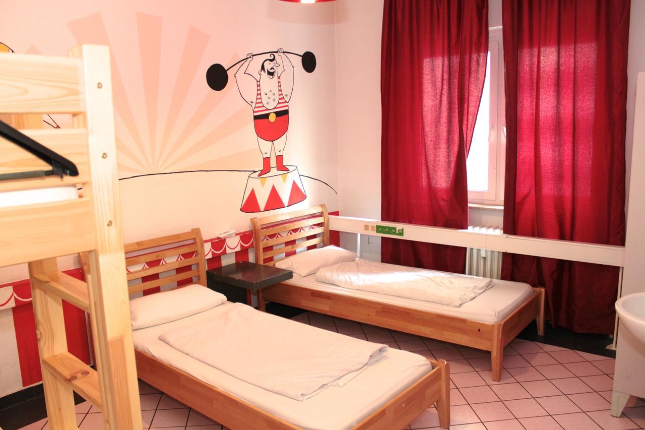 Bed 2 Am Kurfurstendamm Hostel Berlin