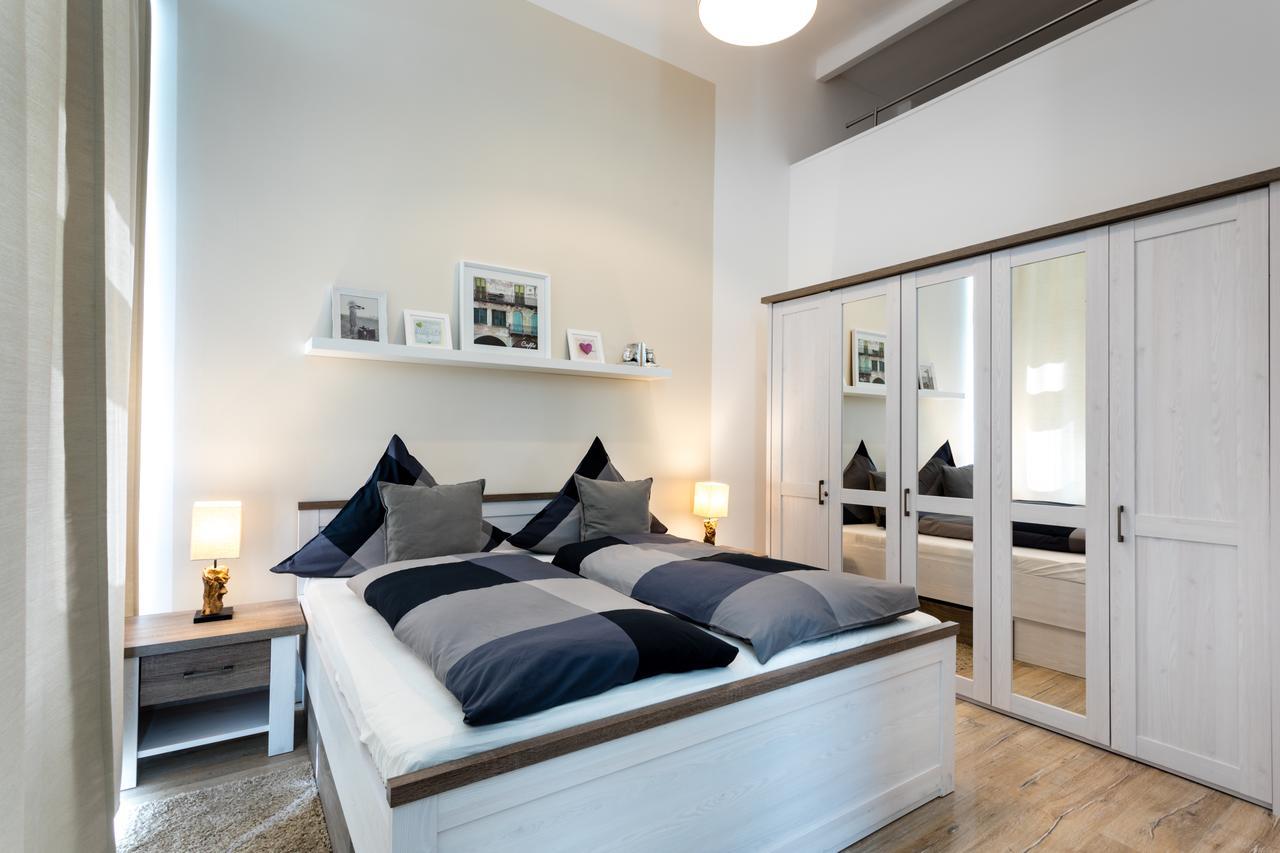 The Goethe Loft, 2 Bedroom Up To 5 People *