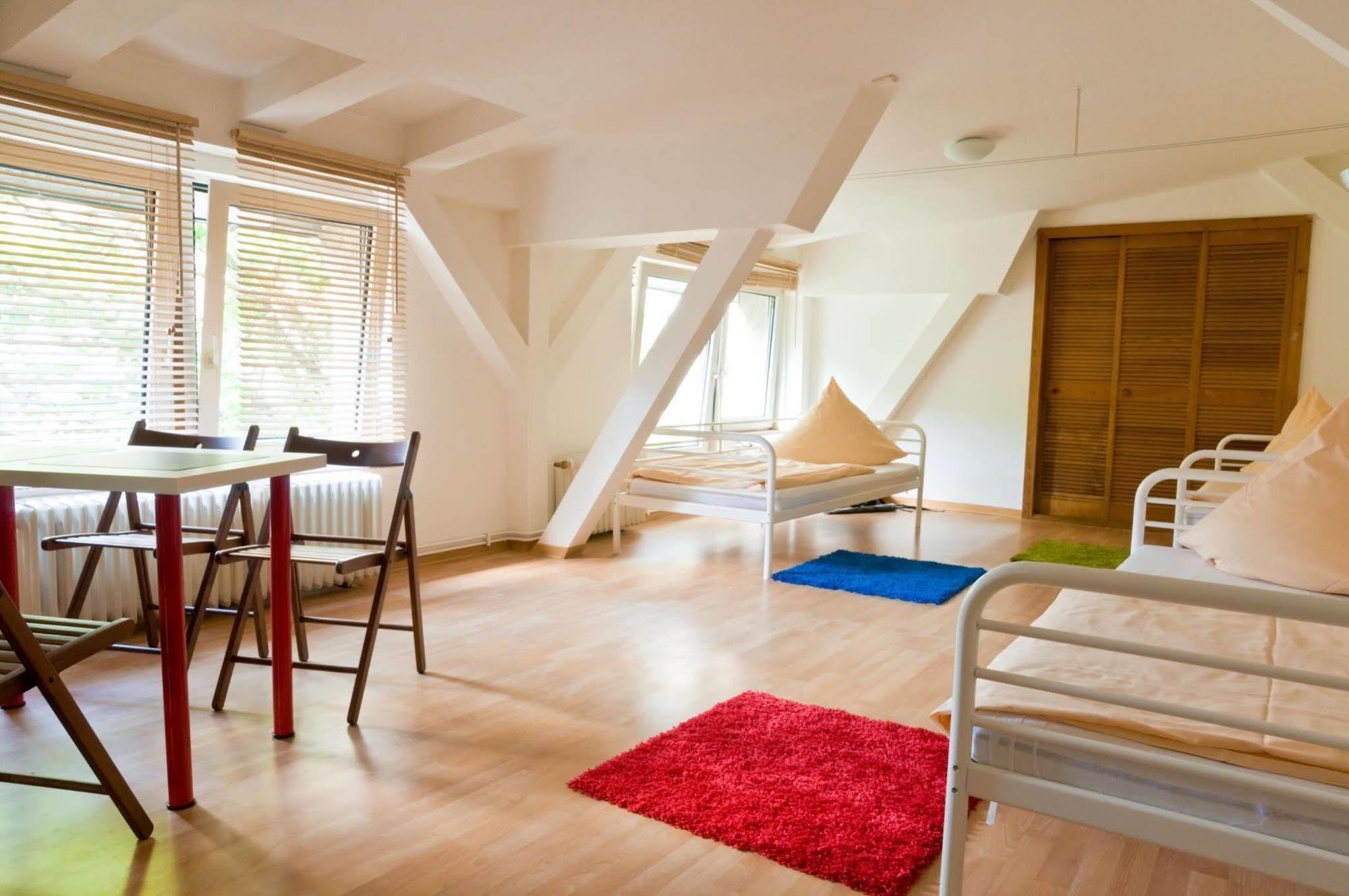 Sleep Cheap Hostel Berlin