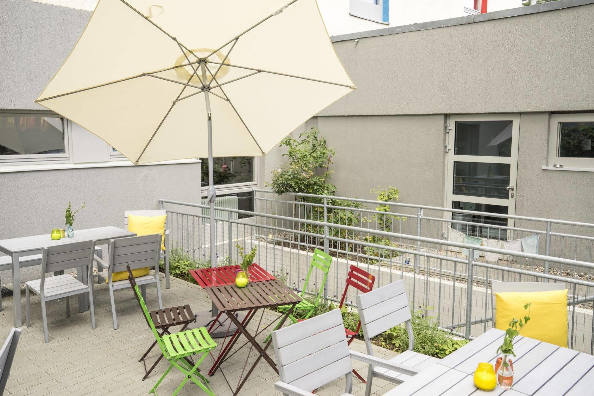 Big Mama Hotel 2*