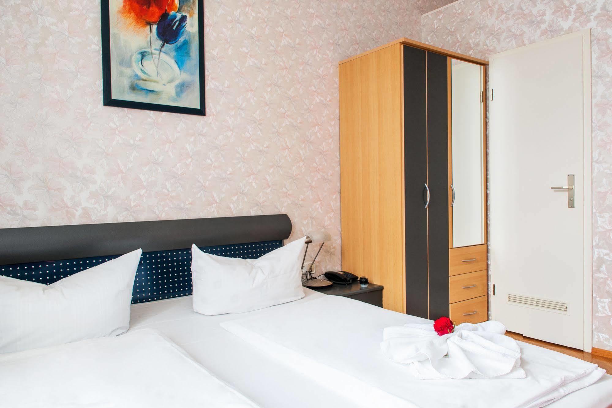 Hotel Bellevue Am Kurfuerstendamm 3*