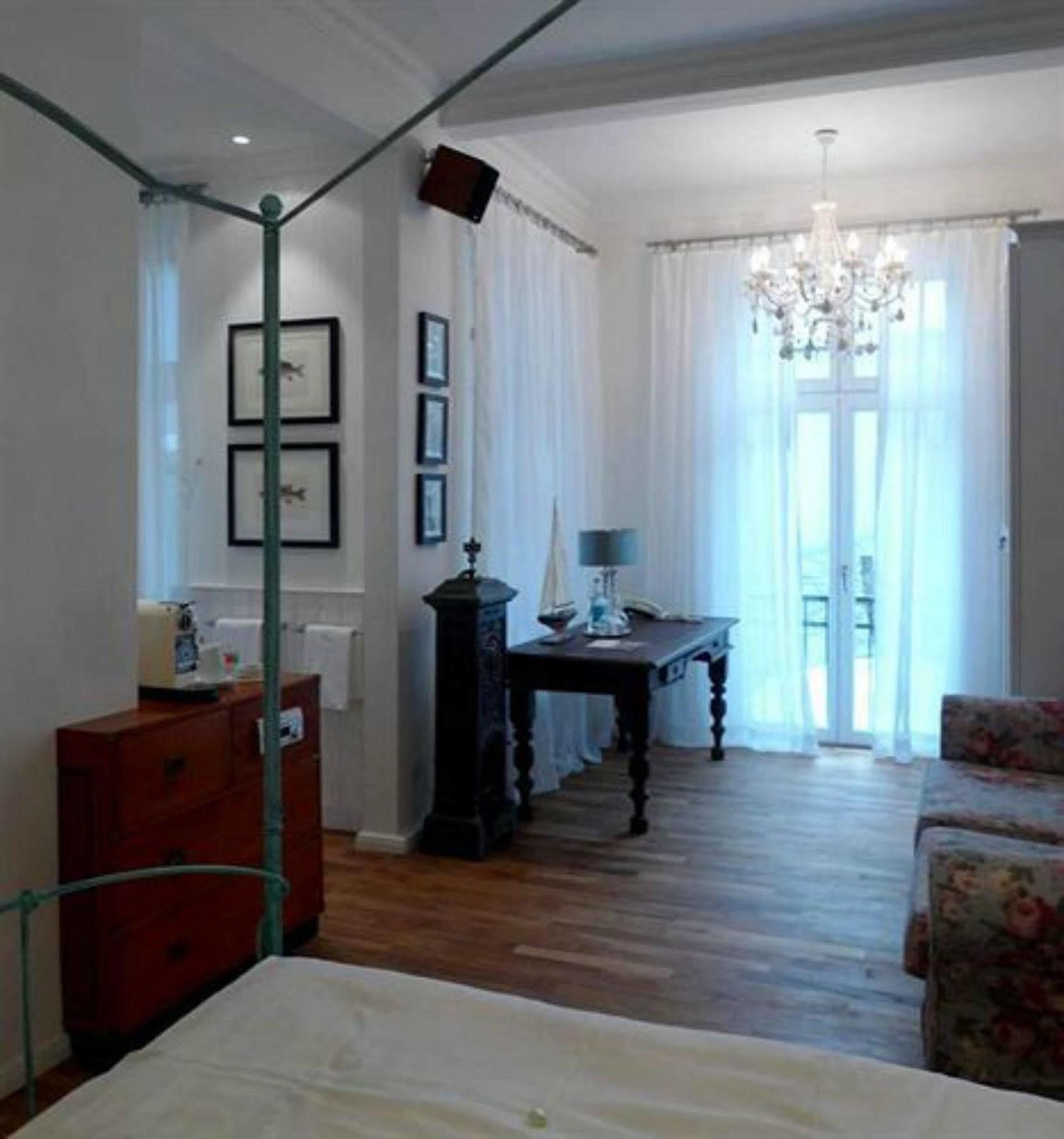 Ackselhaus & Blue Aparthotel 4*
