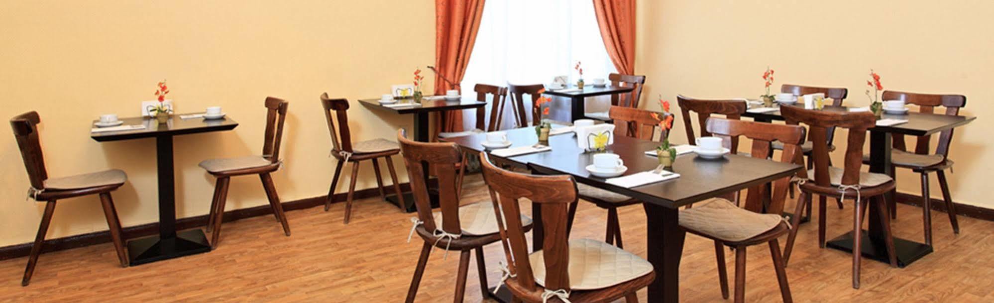 Hotel-pension Cortina Guest house