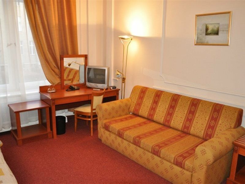 Savoy Near Kurfuerstendamm Berlin
