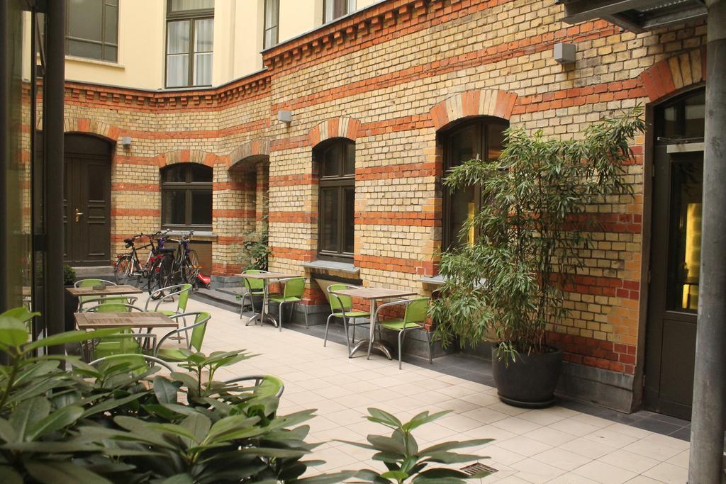Hotel 38