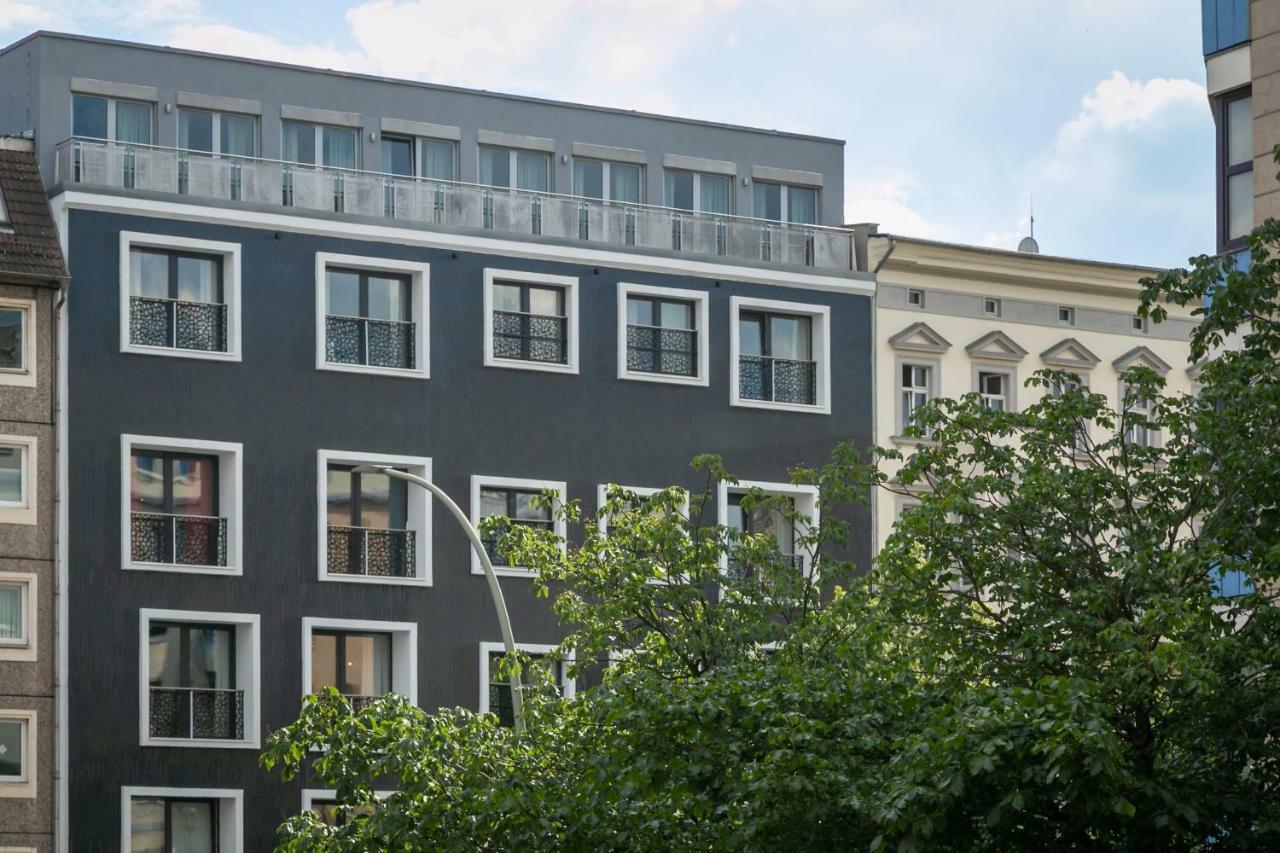 Apartment Holiday Frankfurter Allee 98 *