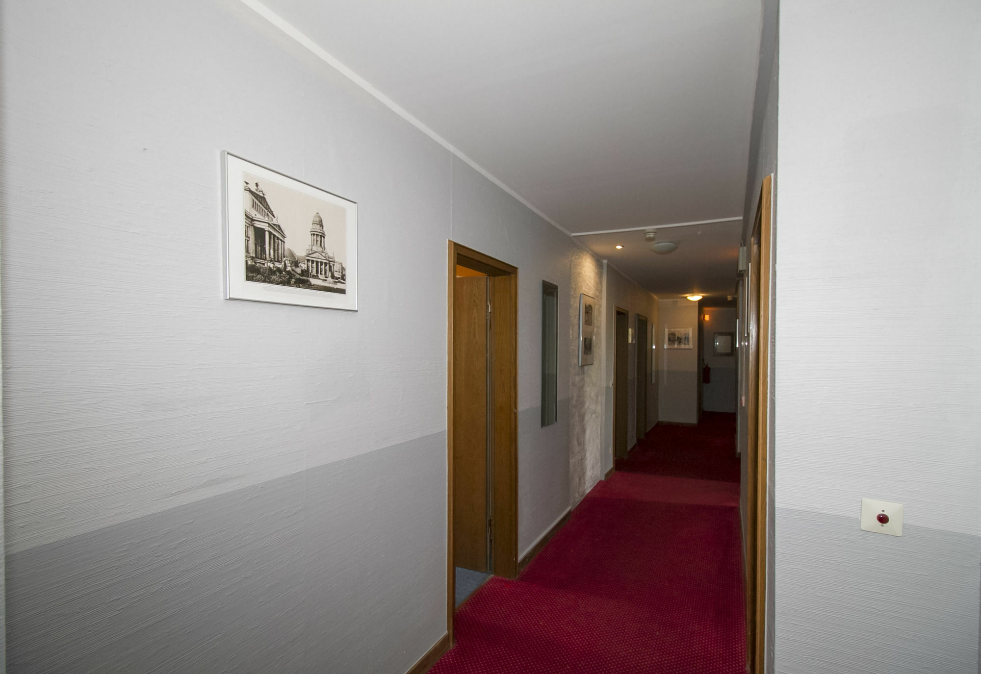 Spreewitz Am Kurfuerstendamm Hotel 3*