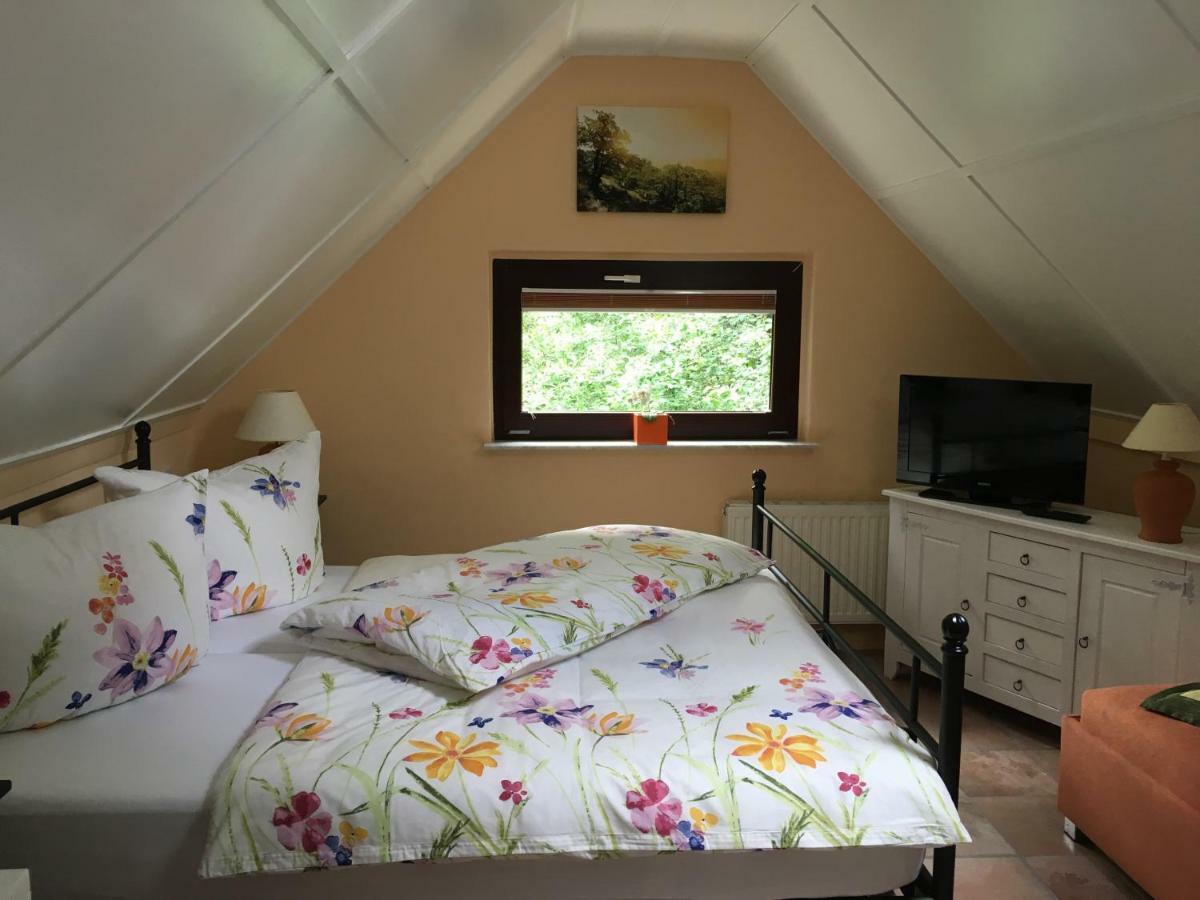 Holiday home Waldblick-hutte *