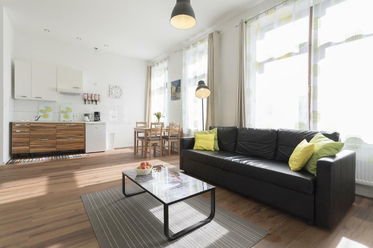 Apartment Niemetzstr 51 Berlin