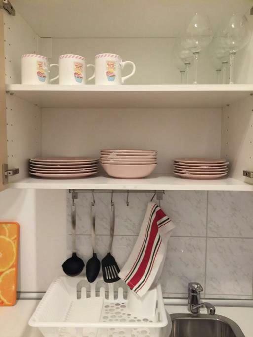 2rooms Flat/center/merto * Berlim