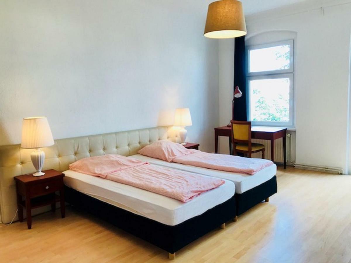 Hausburg * Berlin