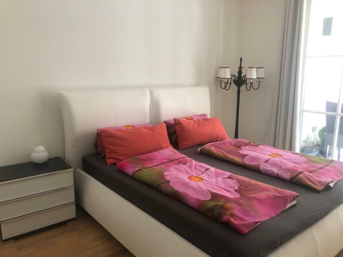 Luxury 145 M2 With Terrace * Berlin
