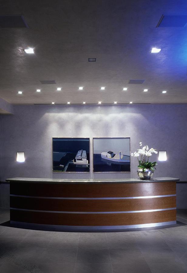 Hecker's Kurfuerstendamm 4*