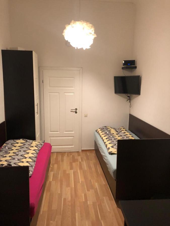 2rooms Flat/center/merto *