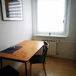 Ferienwohnung Fuer 1-3 Personen In Berlin, Naehe U Friedrichsfelde