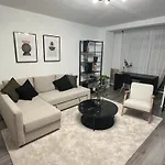 Wunderschoenes Studio Im P-Berg Mit Pkw Stellplatz Optional Buchbar